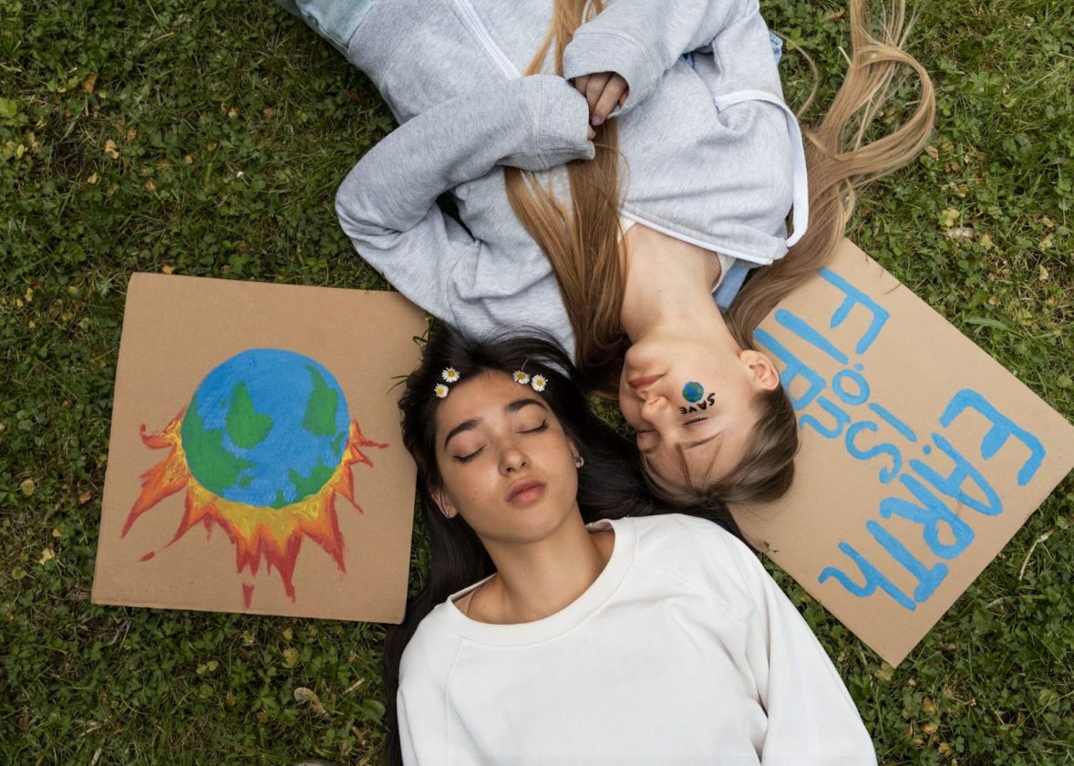 De ce este esențial să educăm copiii despre reciclare și grija pentru mediu